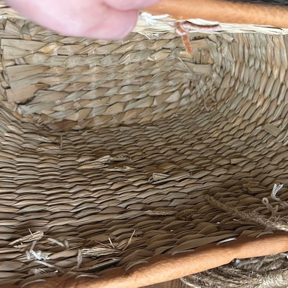 Natural Seagrass Oversized Tote - Picture 3 of 4